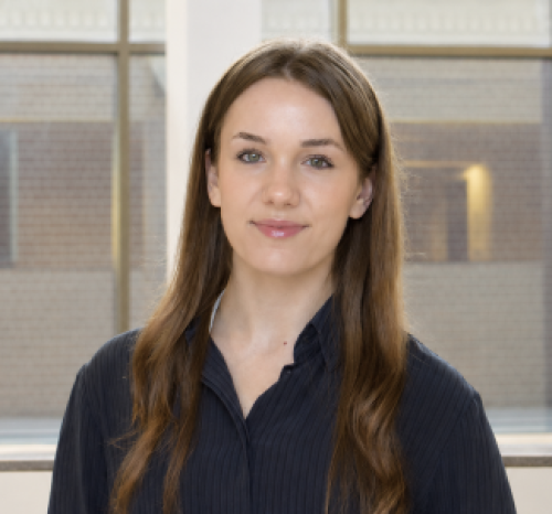 ella_ceroni_headshot2